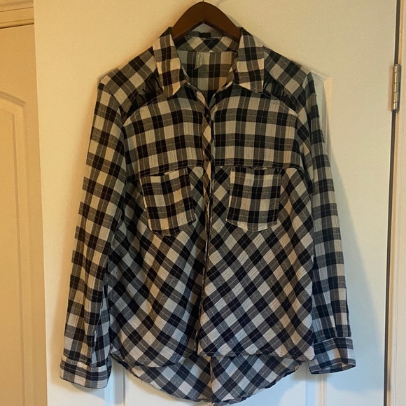 Free People Tops - Free People Black and White Checkered Shirt
Size M